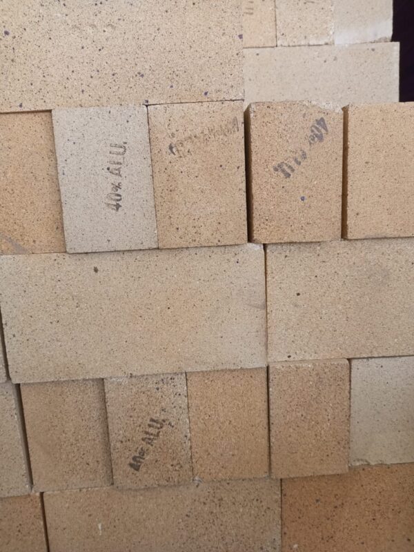 High-temperature Kiln Bricks for industrial kilns and furnaces supplied by Pamon Ventures Limited.”